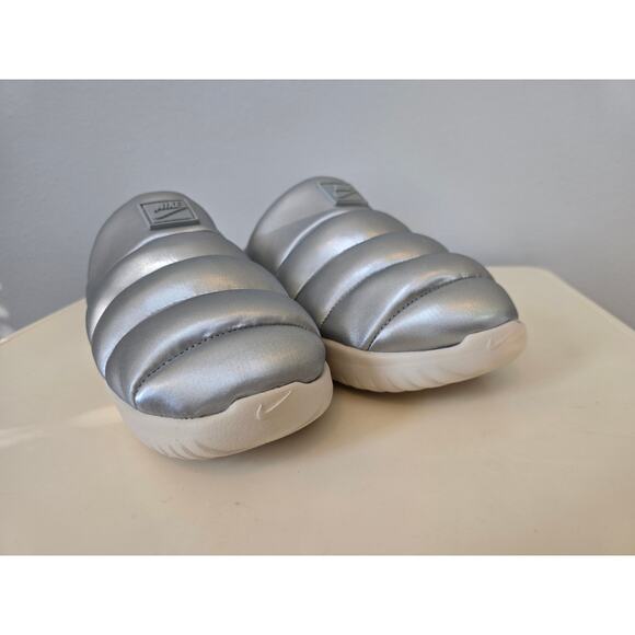 Nike Burrow SE Metallic Silver Slides Women's Size 9 Streetwear Comfort Cozy - Picture 5 of 8